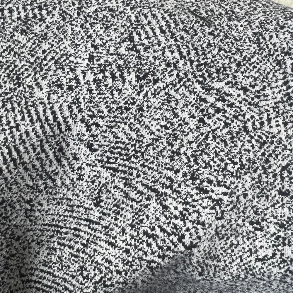 lululemon athletica woman size